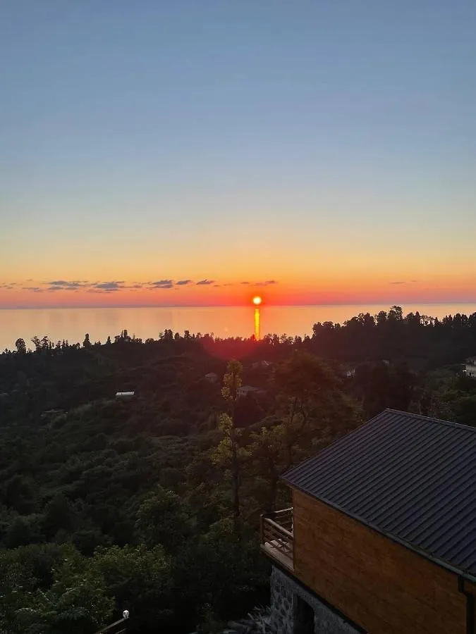 Willa Beautiful Wooden House With Seaside Views Batumi Dom wakacyjny